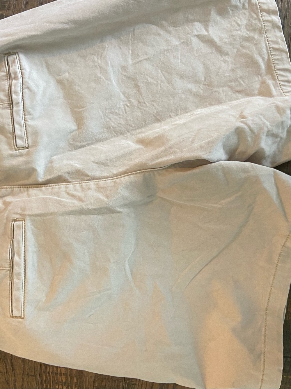 GAP Girlfriend Chino shorts- size 4 - Picture 6 of 7